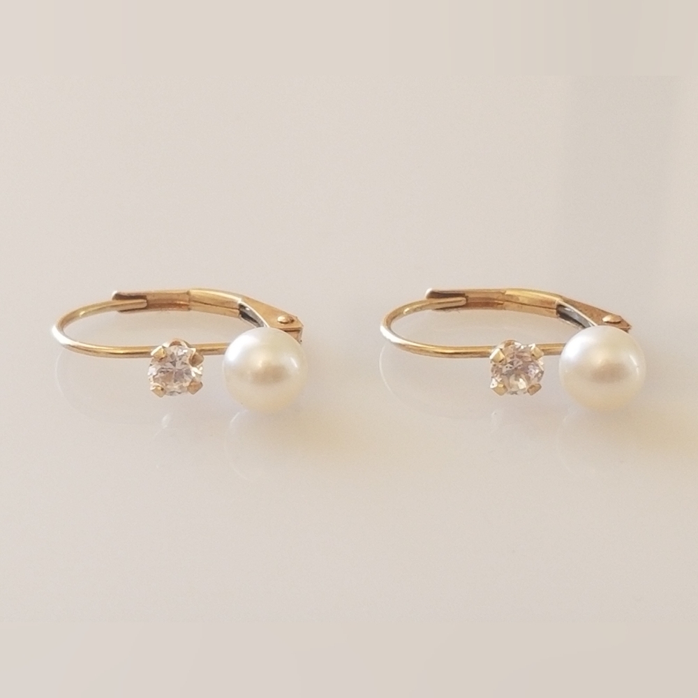 14K Gold Pearl Earrings
